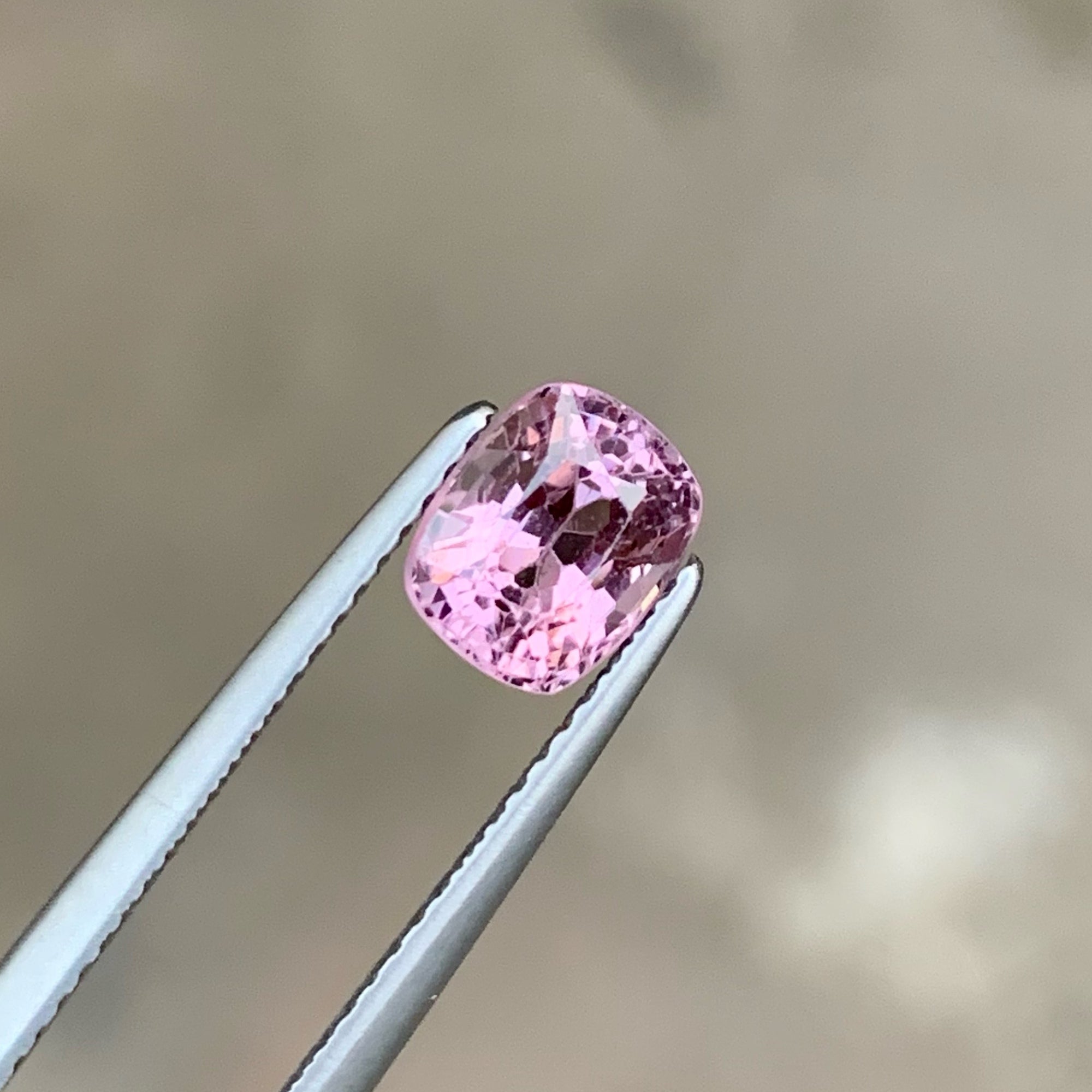 Fantastic Purplish Pink Natural Spinel Stone