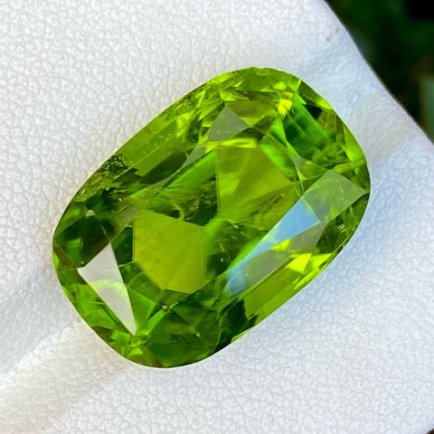 Gorgeous Intense Green Peridot Gemstone