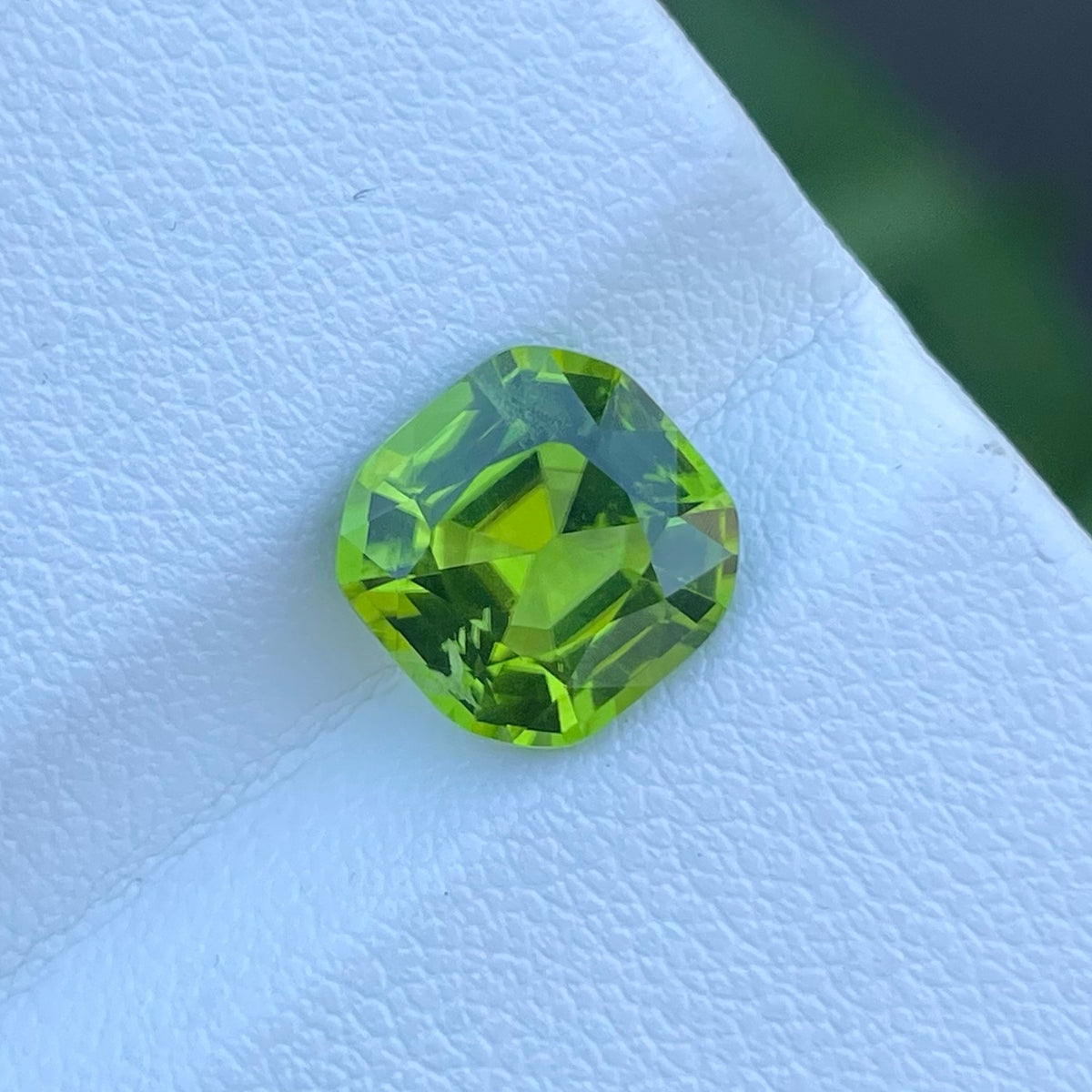 Gorgeous Natural Green Peridot Gemstone