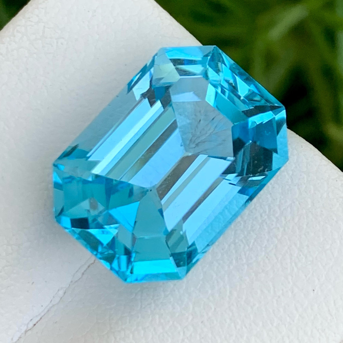 Gorgeous Swiss Blue Topaz Gemstone