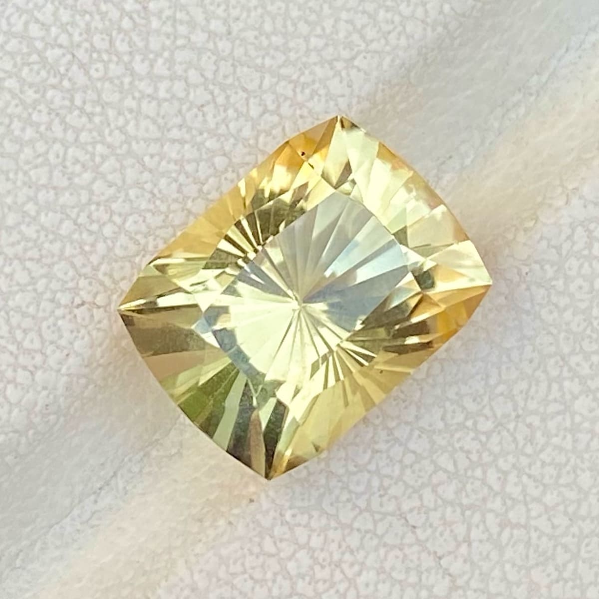 Buy 5 Carats Gorgeously Faceted Golden Citrine