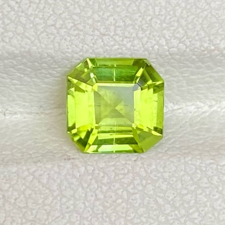 Greenish Yellow Peridot – 1.30 carat