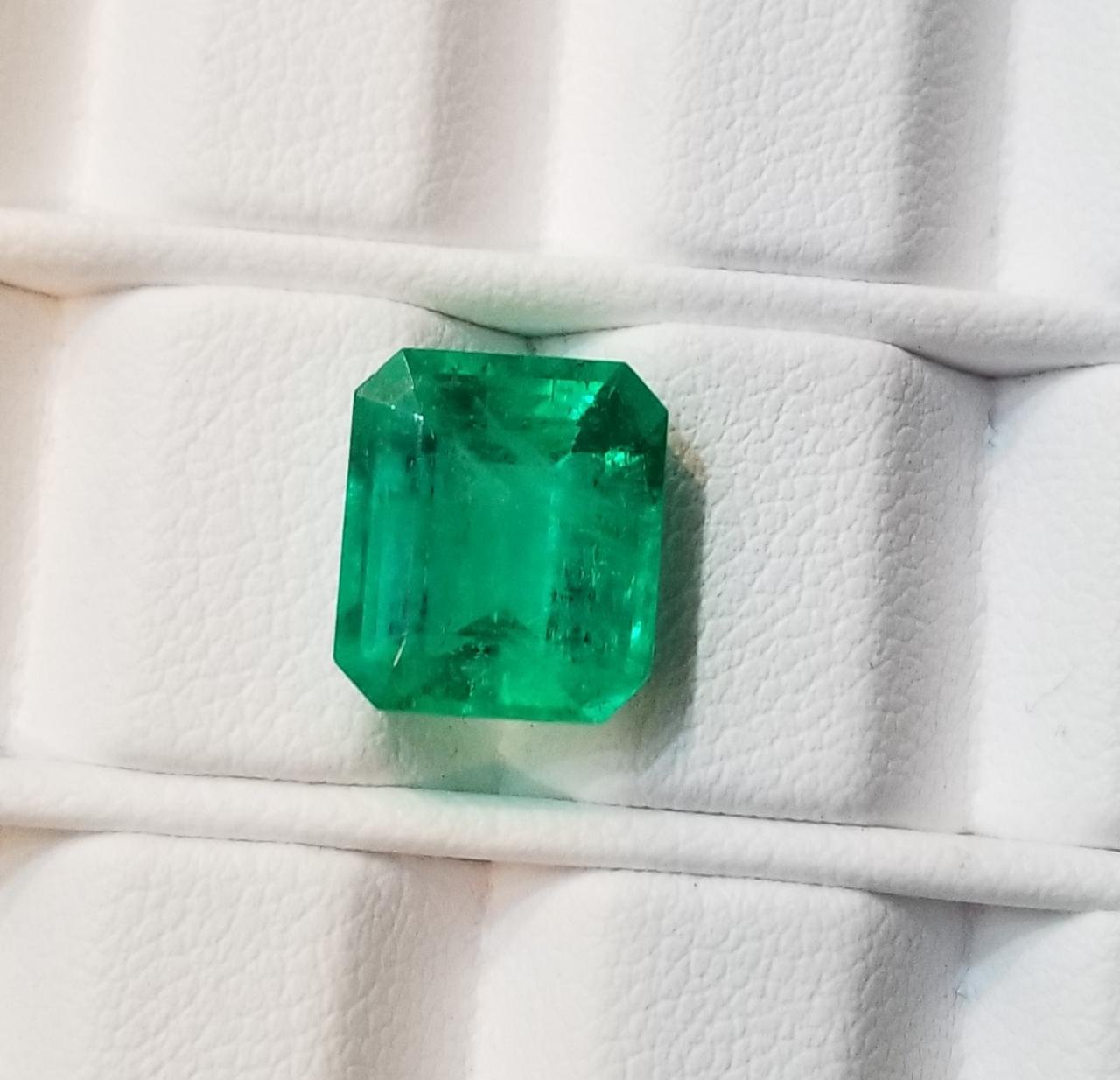 Beautiful Classic Octagonal cut Emerald from Panjshir | Gandhara Gems