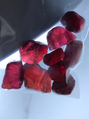 28.90 Grams Big Pieces of Facet Grade Rough Rhodolite Garnet