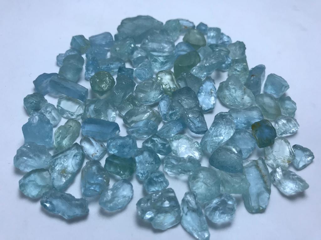 Beryl: 95 Grams Beautiful Blue Color Facet Rough Aquamarine