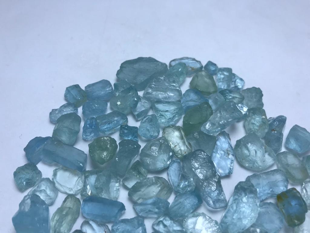 Beryl: 95 Grams Beautiful Blue Color Facet Rough Aquamarine