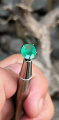 Beautiful Color Faceted Emerald for jewelry