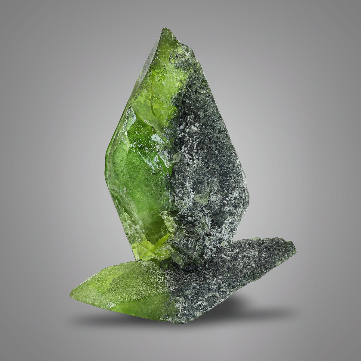 Aesthetic And Impressive Titanite Specimen With Chlorite Coating