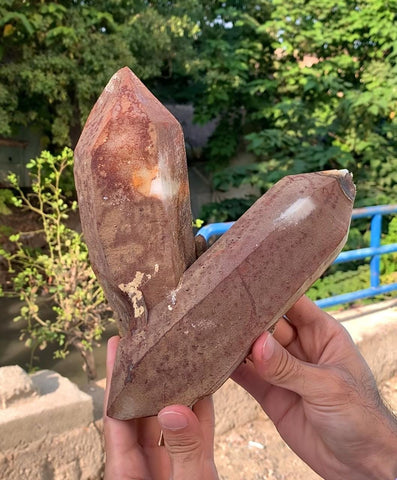 Impressive And Aesthetic V-Shaped Double Terminated Quartz Specimen