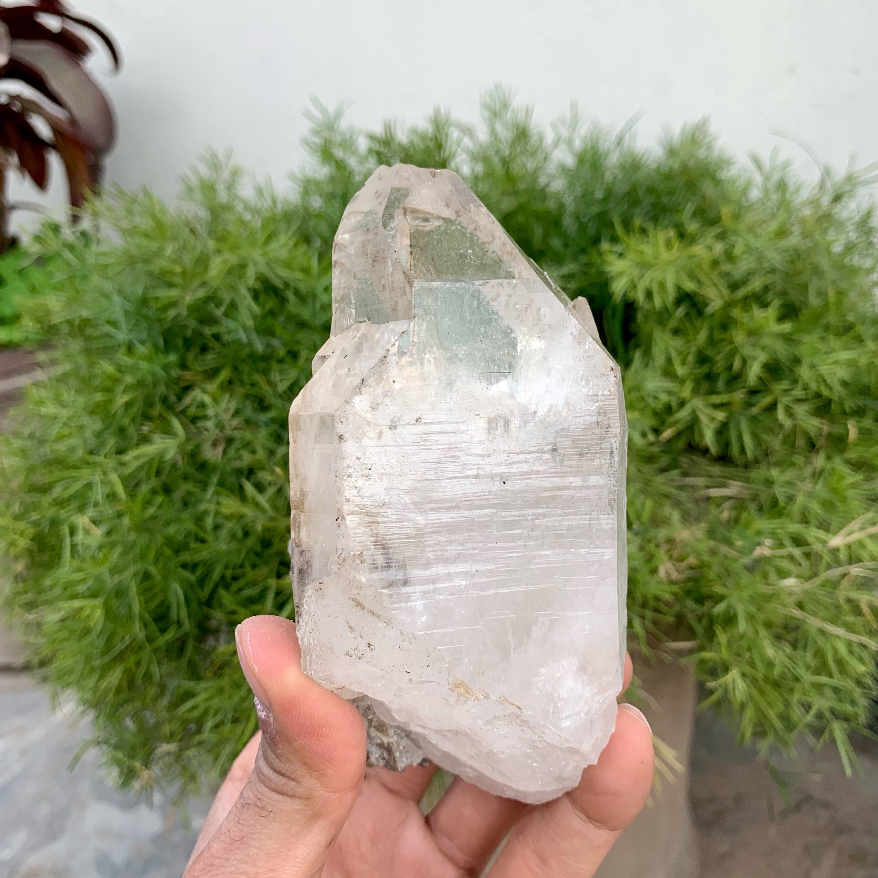 Impressive Quartz Crystal With Excellent Transparency And Matrix