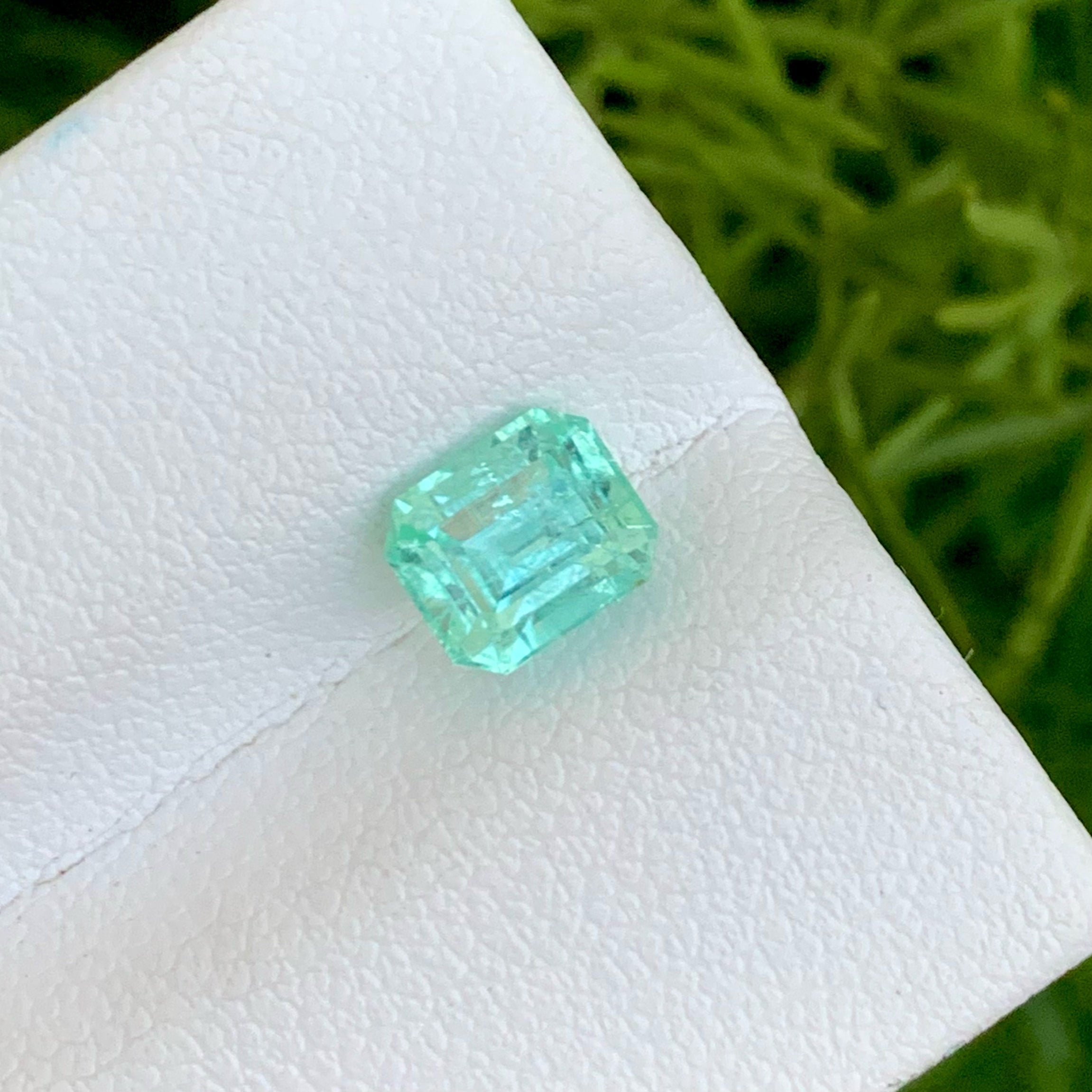 Incredible Natural Loose Emerald Gemstone