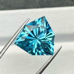 16.11 Carats Lavish Swiss Blue Topaz Gemstone