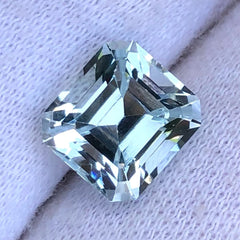 3.2 carats Loose Aquamarine