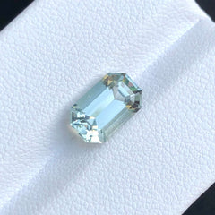 2.35 Carats Light Blue Aquamarine