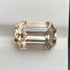 16.47 carats topaz