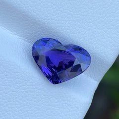 Lovely AAA Quality Tanzanite Gemstone