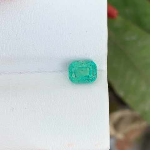 Lovely Green Emerald For Ring