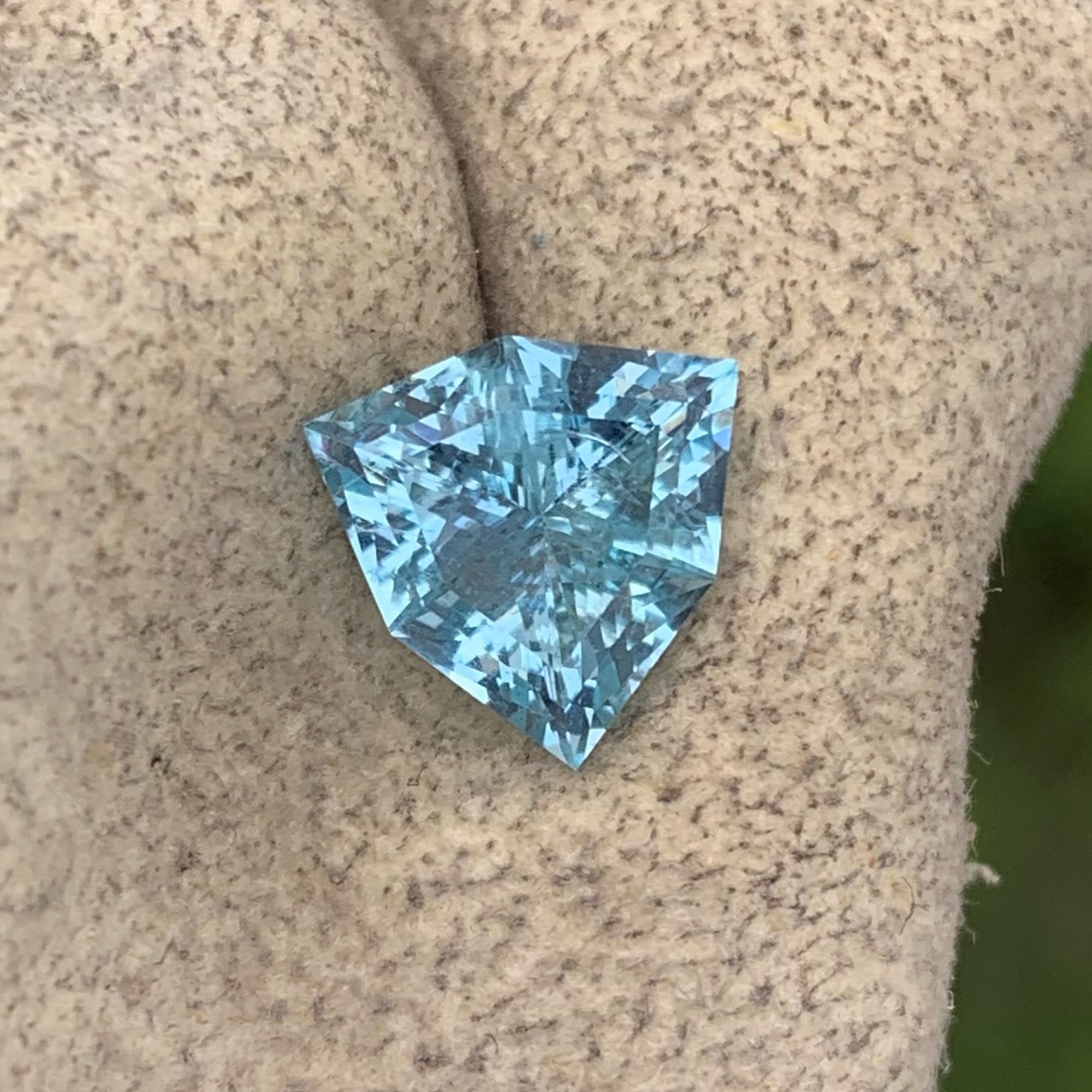 Lovely Natural Aquamarine Cut Stone