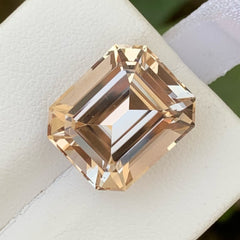 16.25 Carats Golden Loose Topaz