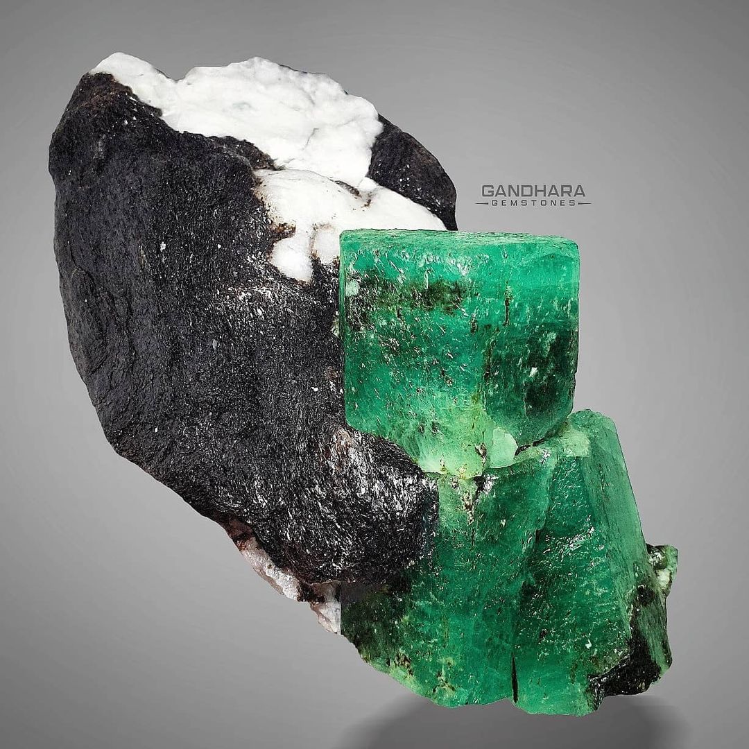 Monstrous Emerald Crystal on Black Mica Matrix