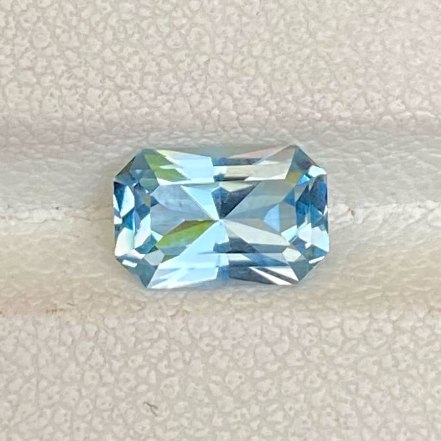 Natural Blue Aquamarine - 1.30 carats