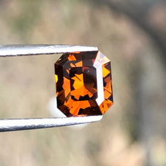 2.01 carats Natural Mali Garnet Gemstone