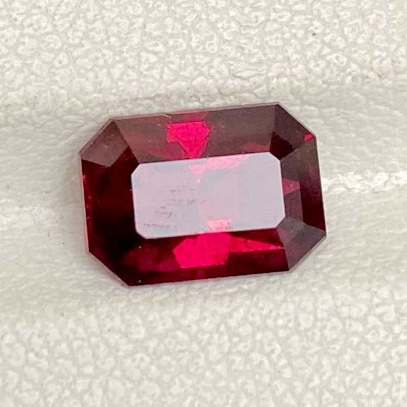 Natural Rhodolite Garnet - 2.30 carat