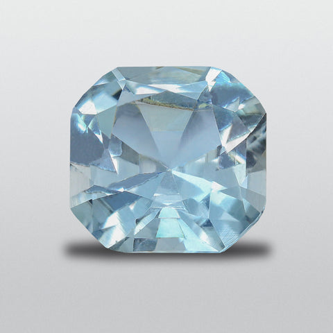 Natural Sea Blue Aquamarine Stone