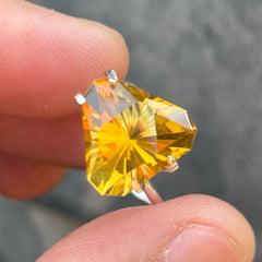 5.78 CARATS