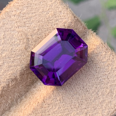 Outstanding Royal Purple Amethyst Gemstone