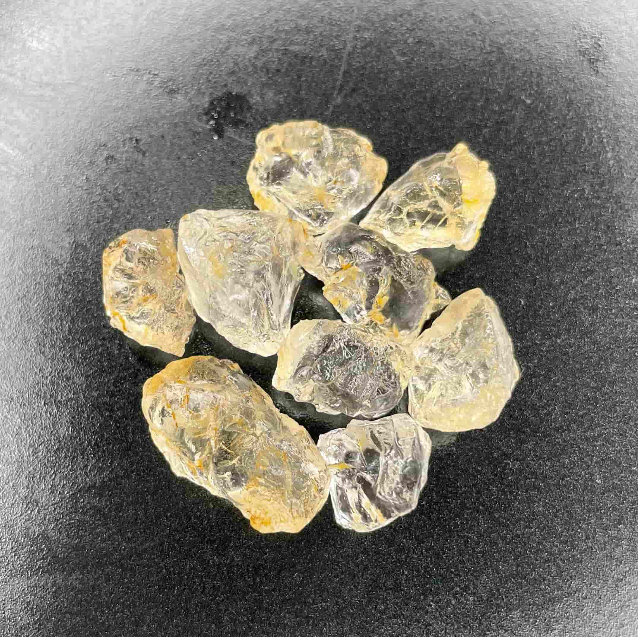 84 carats Pollucite
