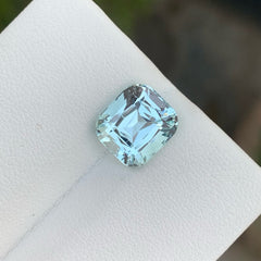 Pretty Light Blue Natural Aquamarine Stone