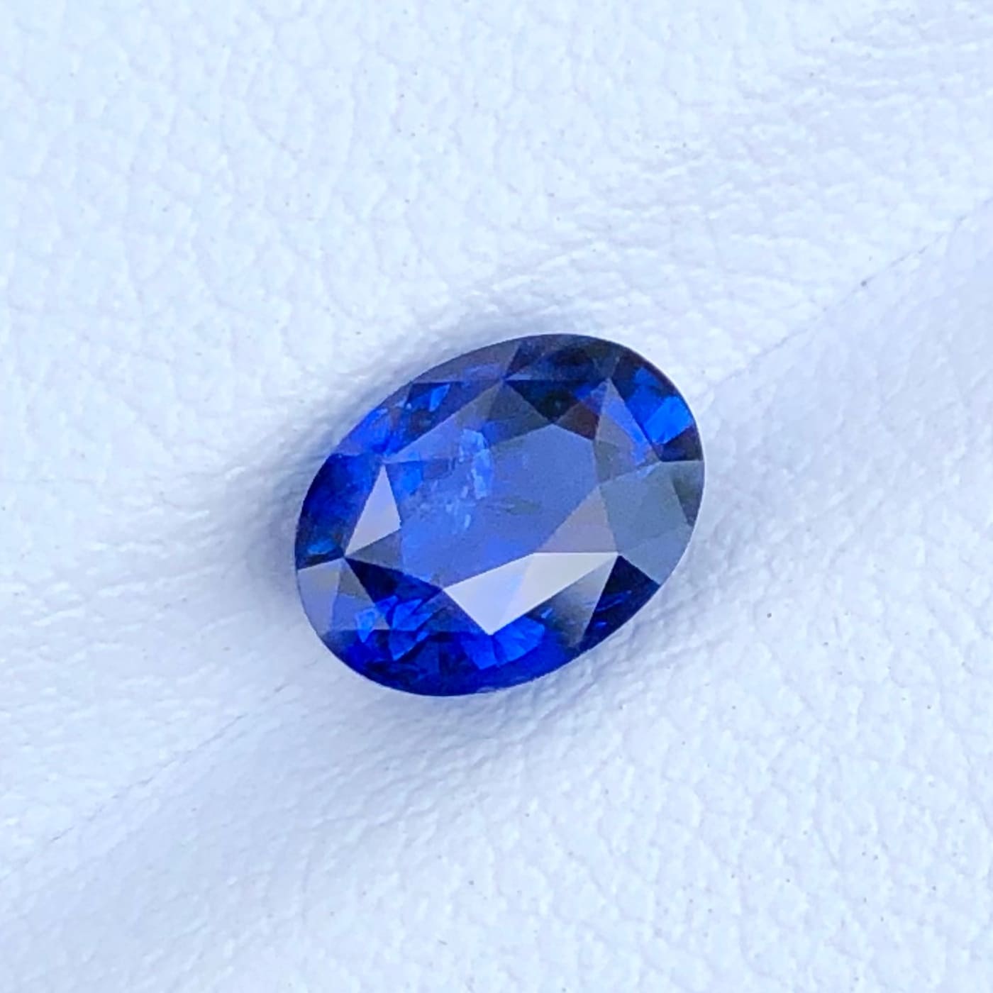 Royal Blue Sapphire - 1.91 carats