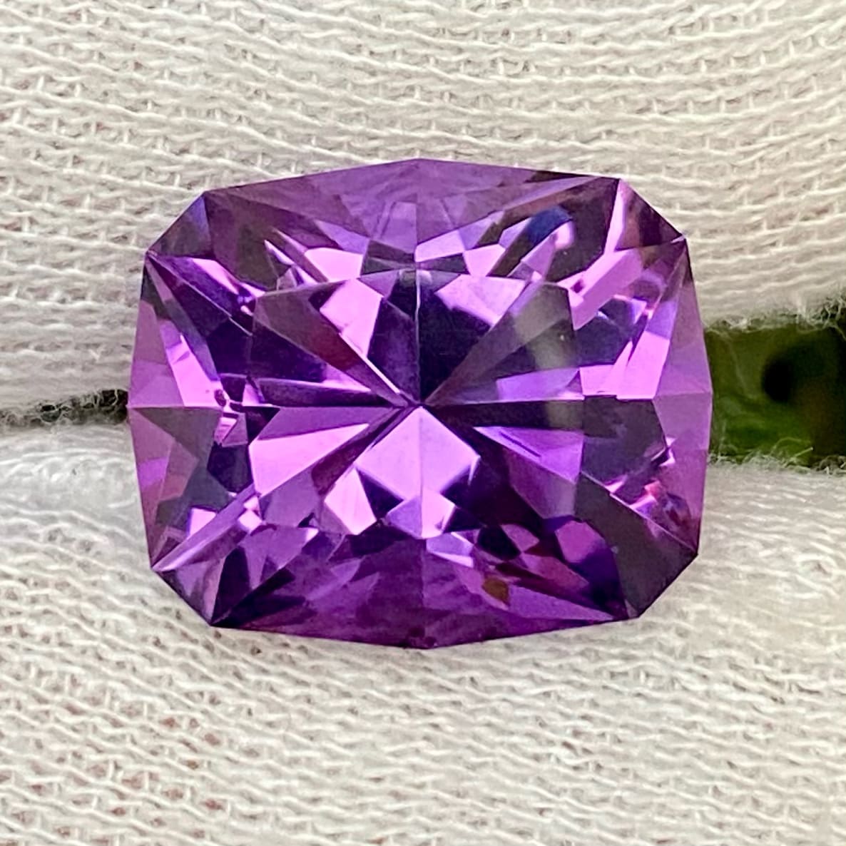 16.60 carats Amethyst