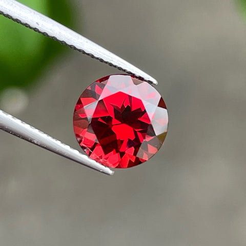 Shiny Natural Red Garnet For Ring