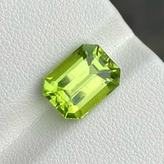 6.12 carats Peridot