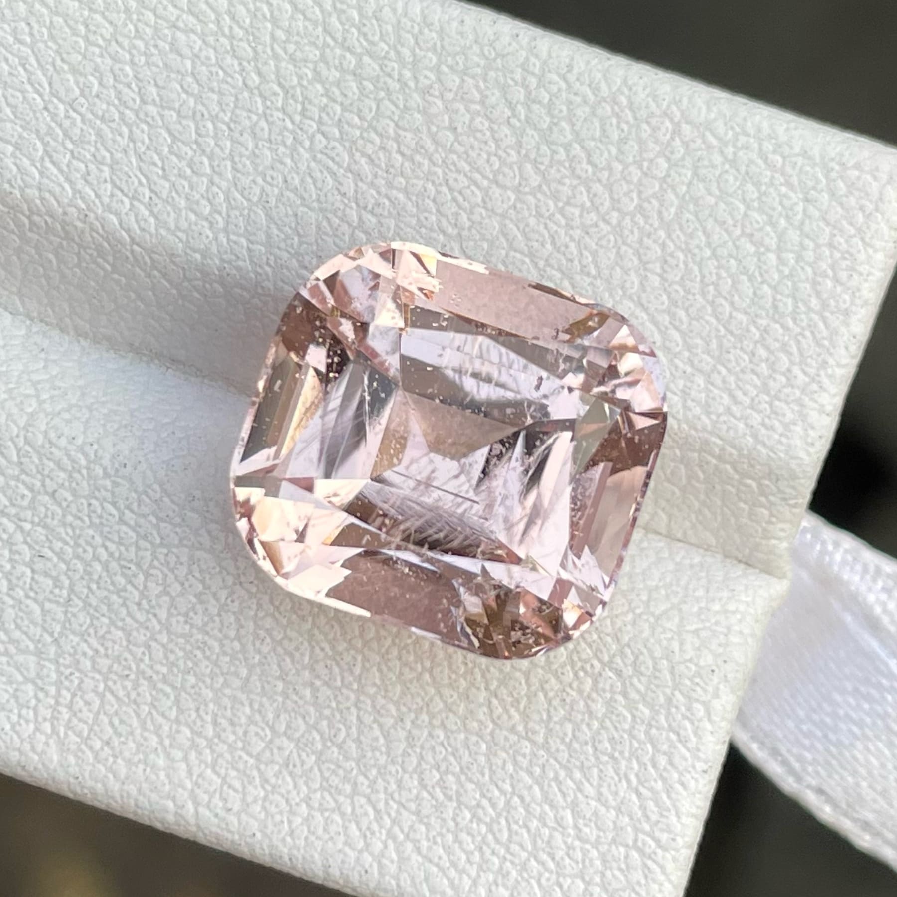 Soft Peach Morganite