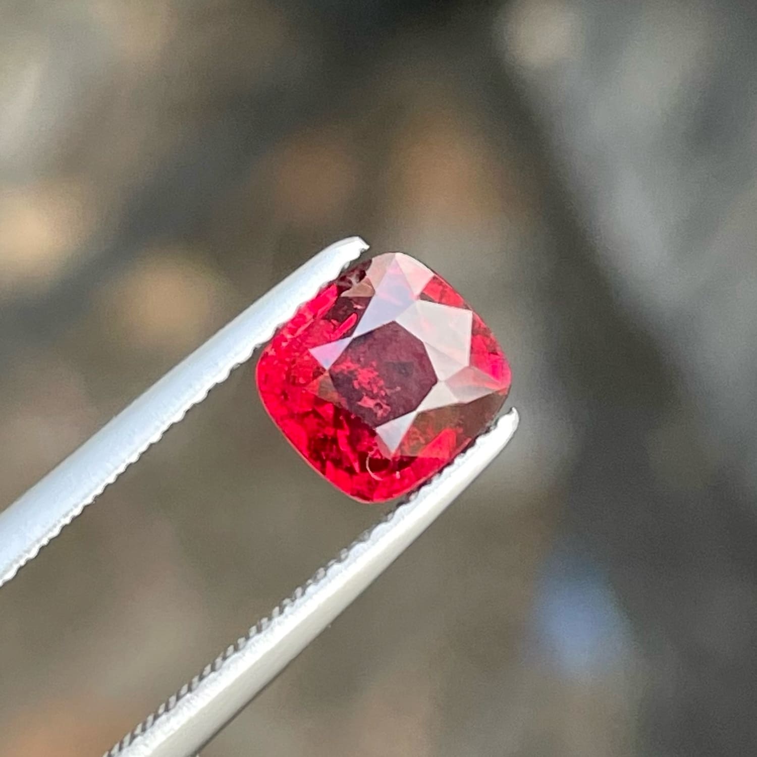 Soft Red Natural Spinel Stones