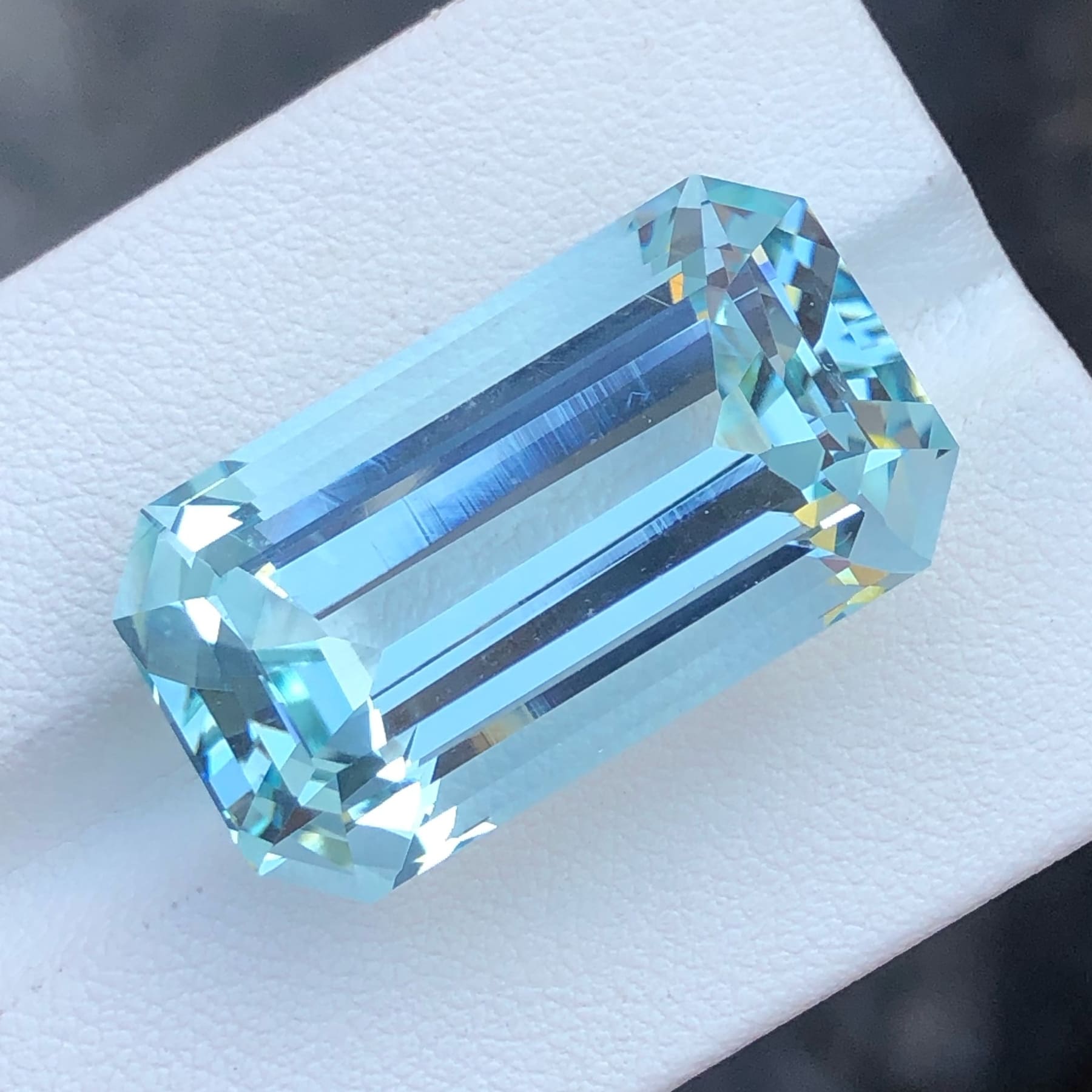 Stunning Blue Aquamarine Gemstone