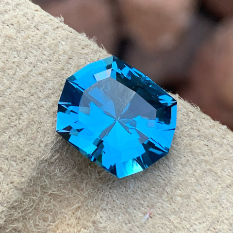 Stunning Natural London Blue Topaz Gemstone