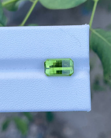 Stunning Pixel Oppose Bar Cut Peridot