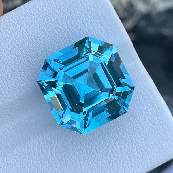 Swiss-Blue-Topaz-Gemstone-For-