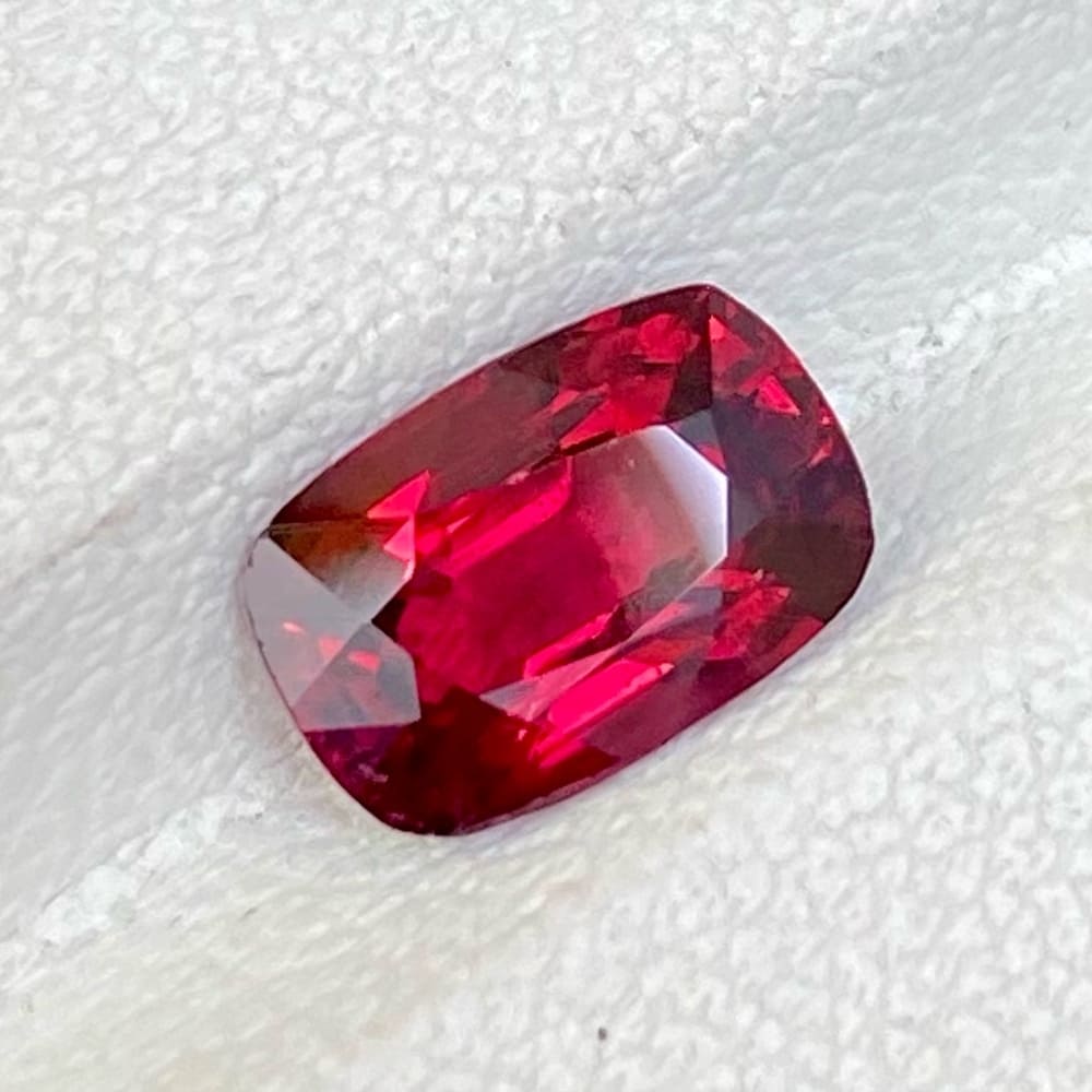 Wine Red Spinal - 1.55 carat