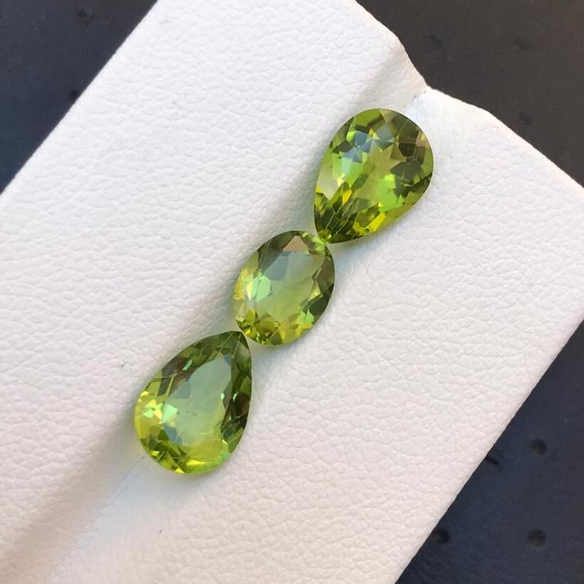natural peridot earring and ring size - ganharagems