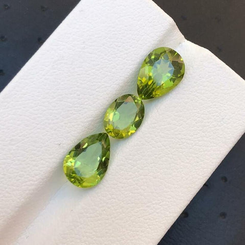 natural peridot earring and ring size - ganharagems