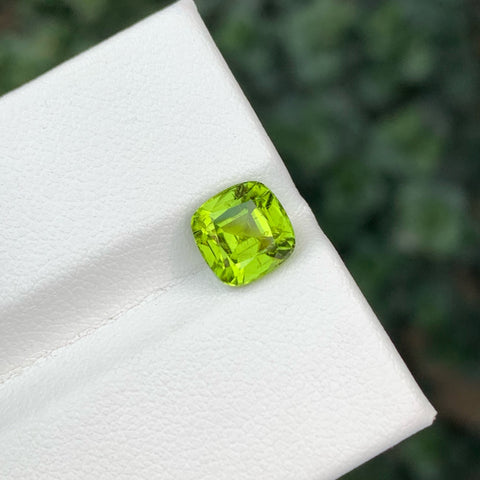 Amazing Apple Green Peridot Gemstone